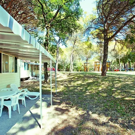 Casa de Férias Caravan Park Belvedere, *
